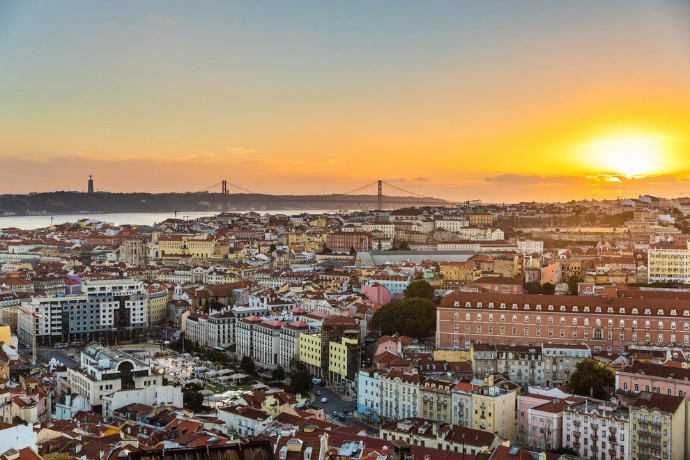 Bom dia, e bem-vindos a Lisboa !